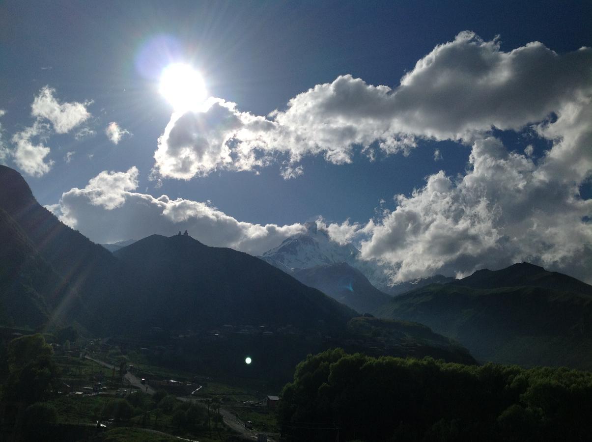 Hotel Aia Kazbegi Exterior foto